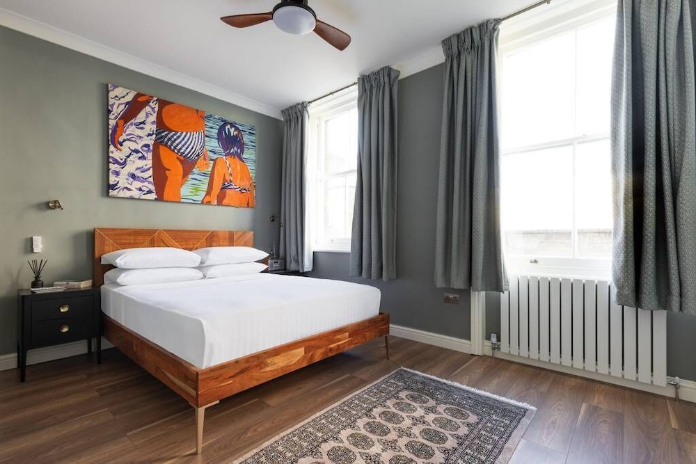 Abingdon Road IV by Onefinestay
