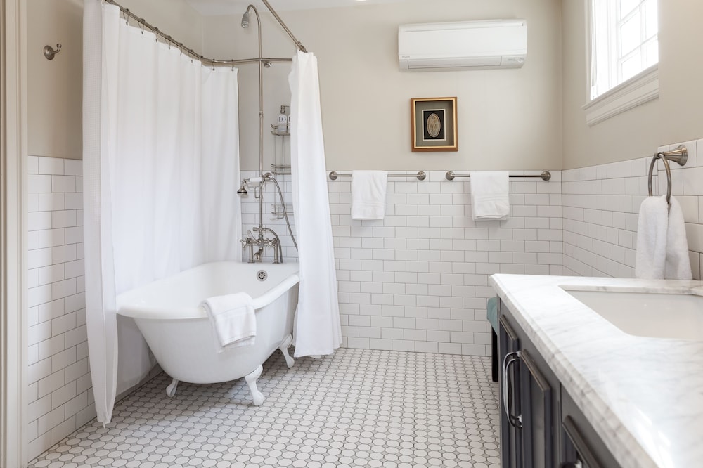 Lititz Springs Inn - Property Image 5