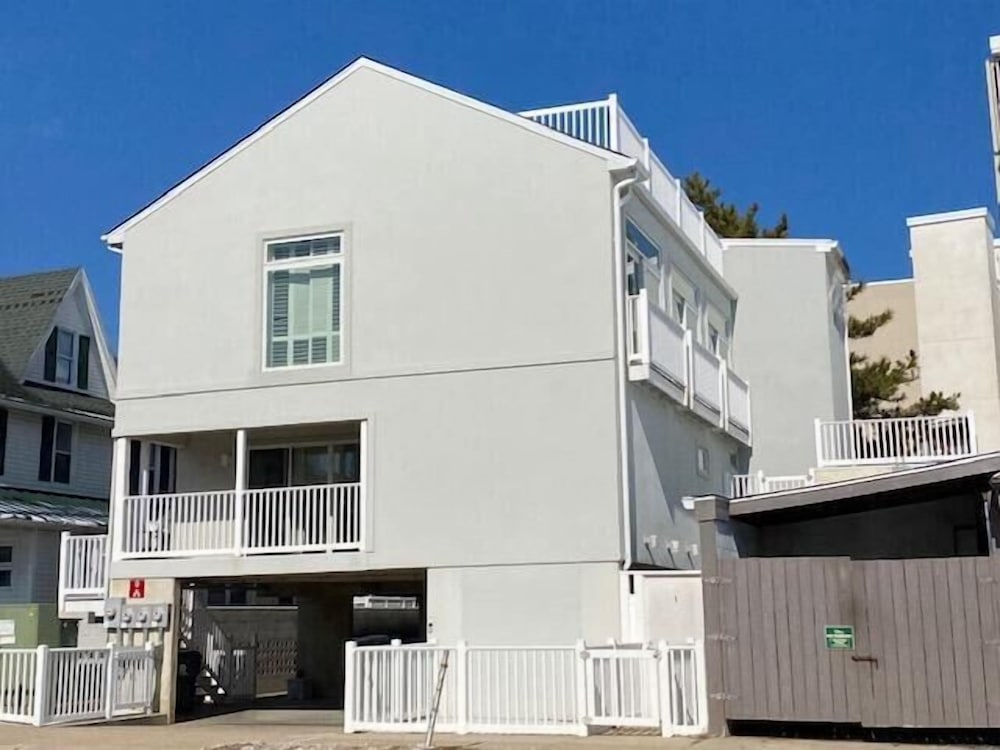 Olive Avenue 1A