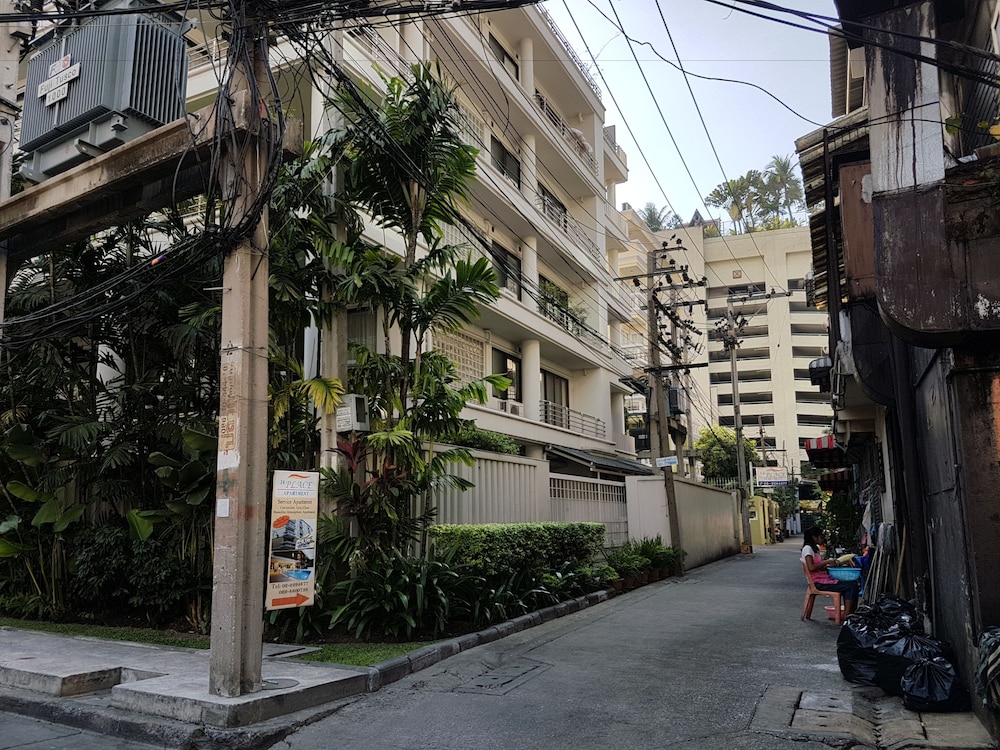 14 Place Sukhumvit Suites - SHA Plus