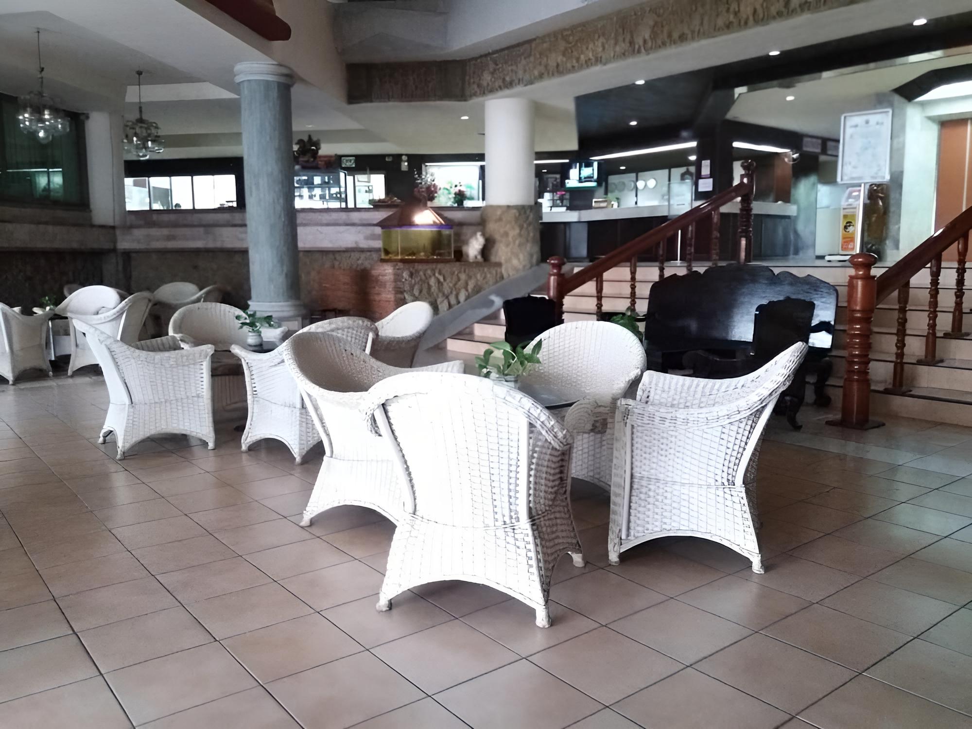 Petchkasem Grand Hotel