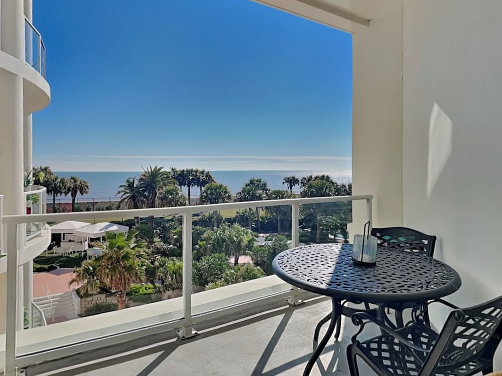 The Cozy Corner by Ryson Vacation Rentals