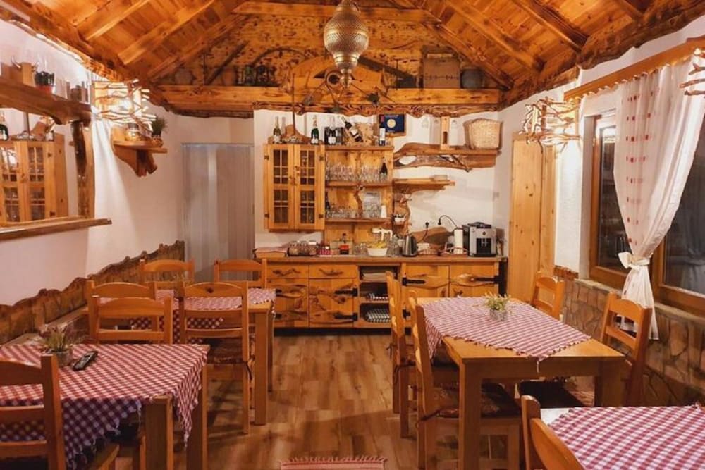Green Valley Guesthouse in Jezerce