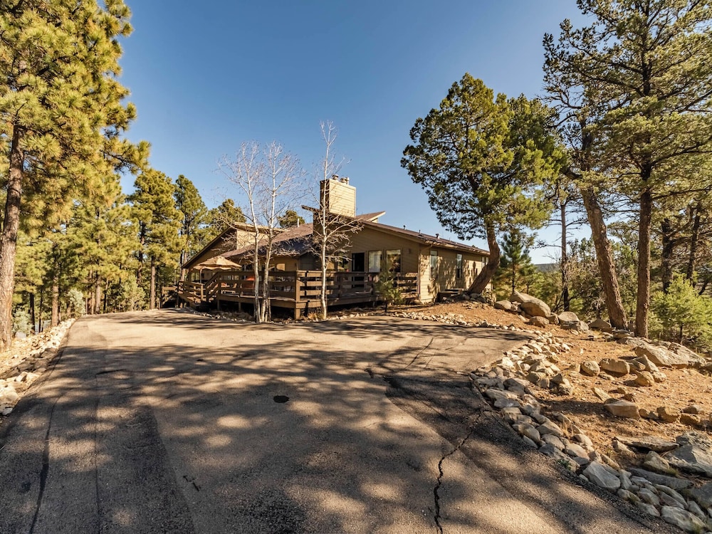 A Trip to Heaven by Ruidoso Vacation Rentals