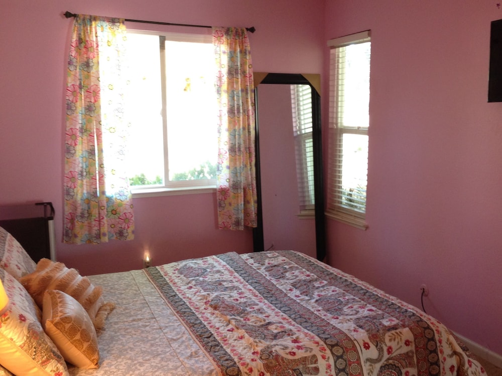 Bed and Breakfast - Property Image 22