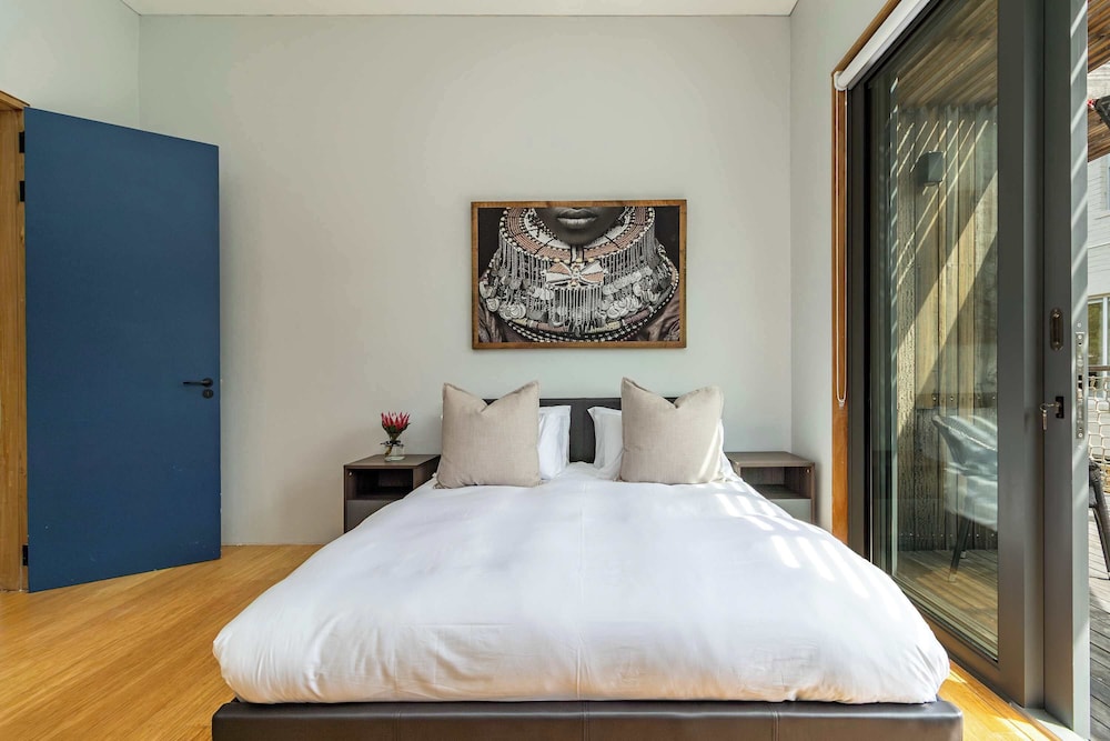 Luxury Eco Haven With Garden Cottage - Hout Bay