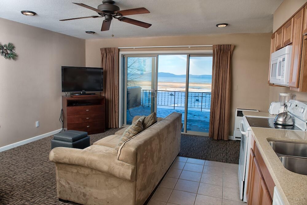 Lake Tahoe Vacations - Beachcomber Inn - Property Image 78