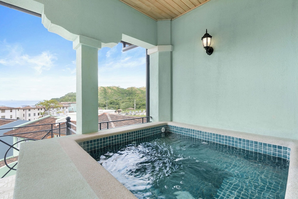 Stunning 3-BD Beachside Home with Small Pool