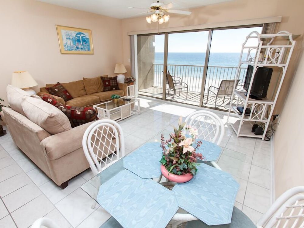 Emerald Twrs West 3003 by Brooks and Shorey Resorts
