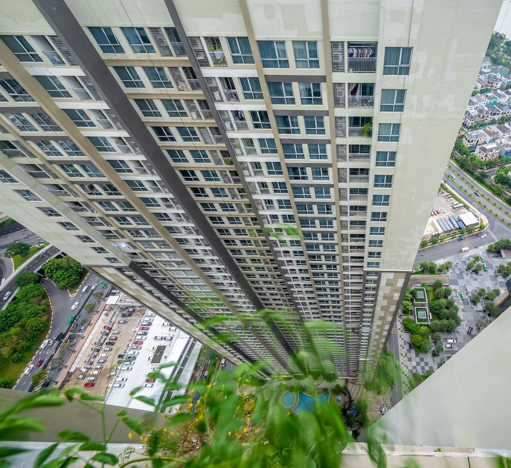 Landmark Apartment in Vinhomes Central Park