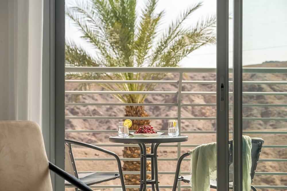 Red Canyon Peaceful Stay by Sea N' Rent