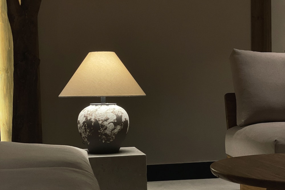 Shishe Spring Designer Homestay