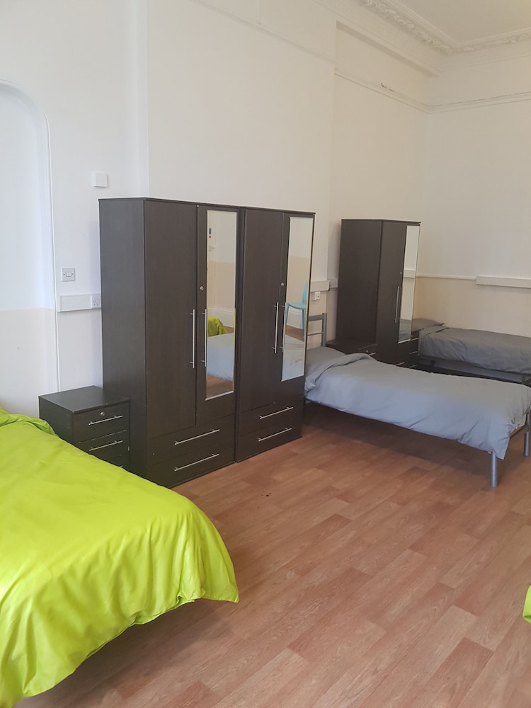 Halpin House - Hostel