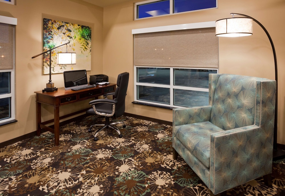 GrandStay Hotel and Suites