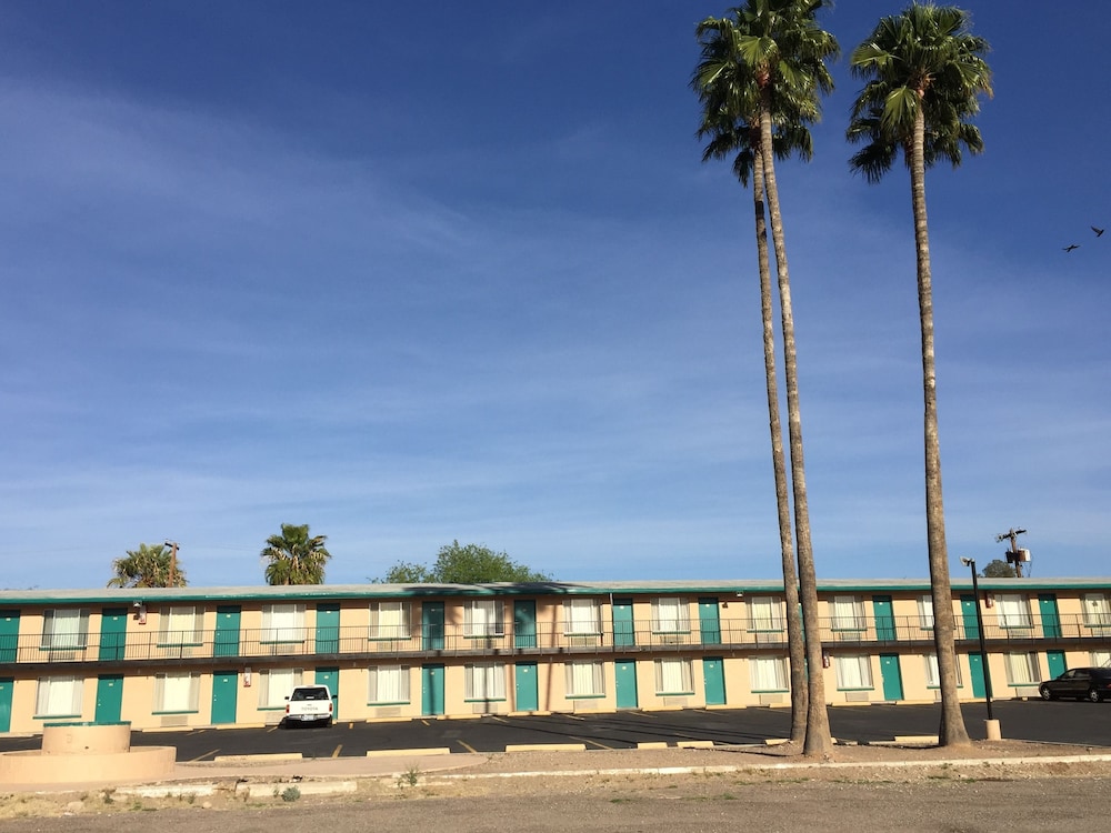 Amazon Motel