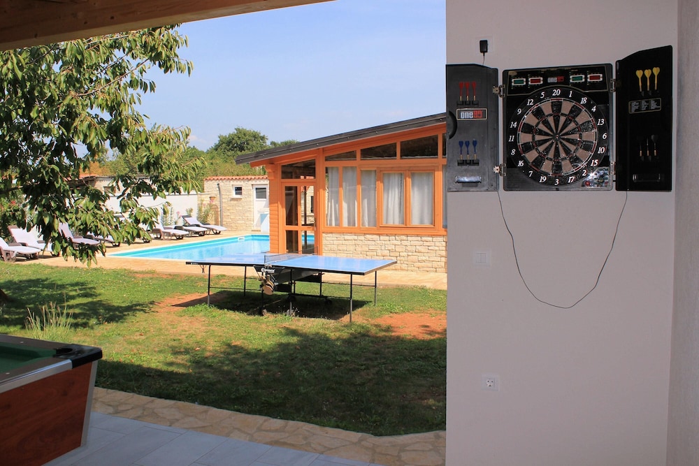 Pool Fun House Betiga 1 With gym