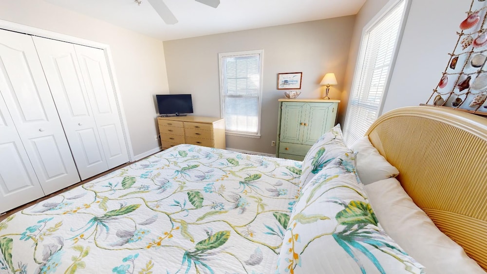 Dolphin Watch Tybee Vacation Rentals