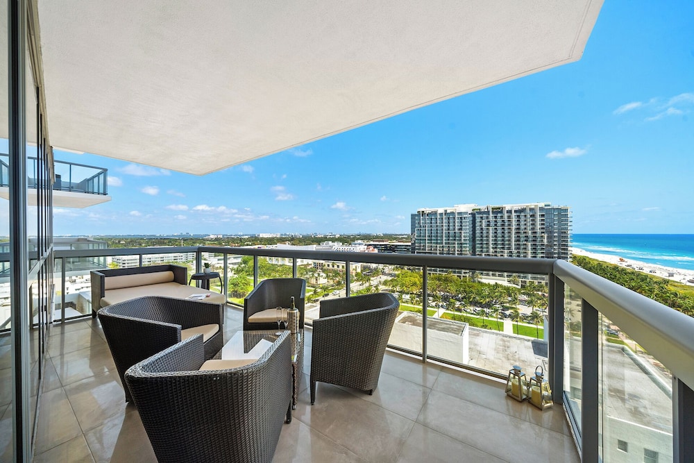 Luxury Vacation Rentals at The Setai by LRMB