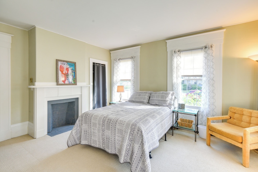 Kennebunk Apartment w/ Local Beach Access! - Property Image 3