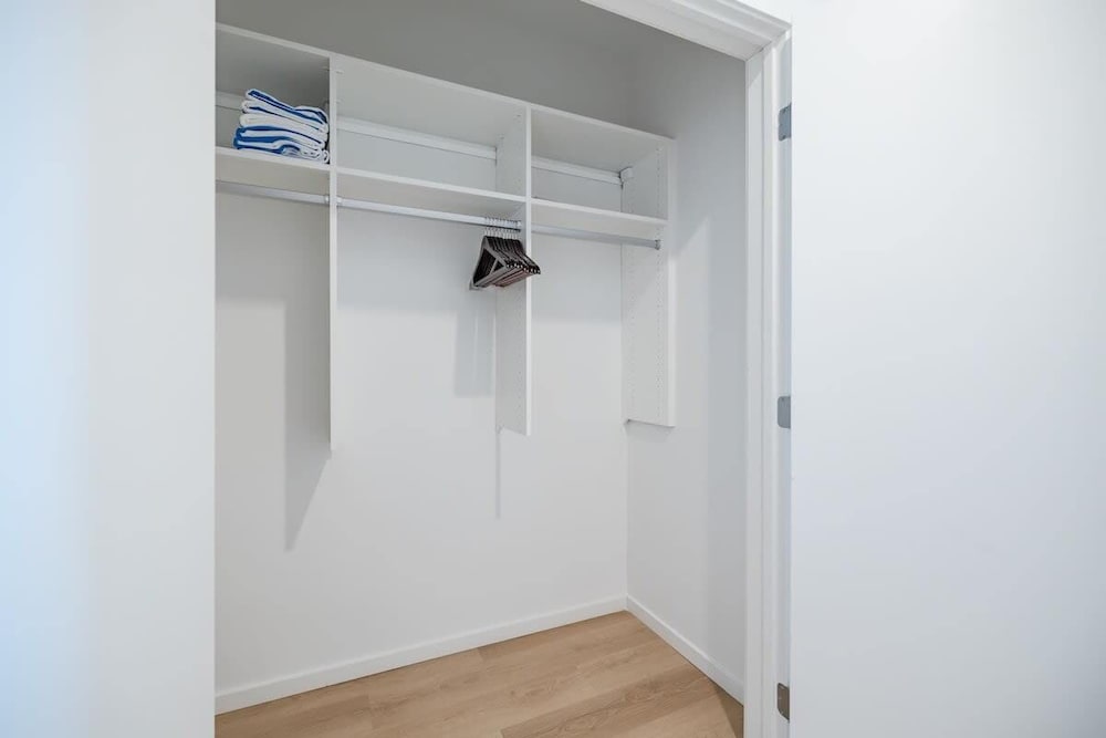 @ Marbella Lane - Sleek Corner Ocean View