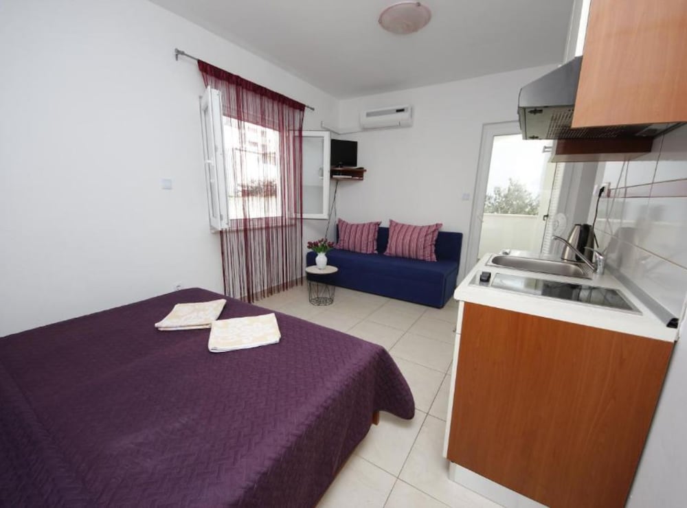 Apartments Katija