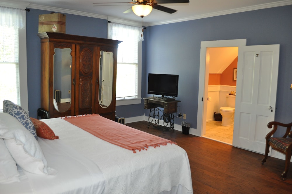 Marshall Vacations - Kennedy Manor BB - Property Image 4