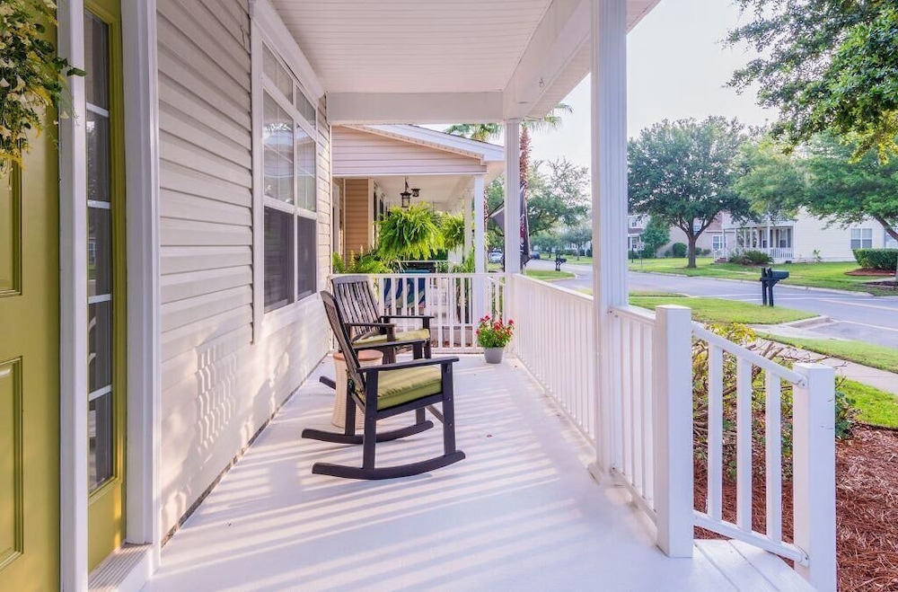 Calypso Cottage in Old Town Bluffton. in the Heart of Historic Old Town