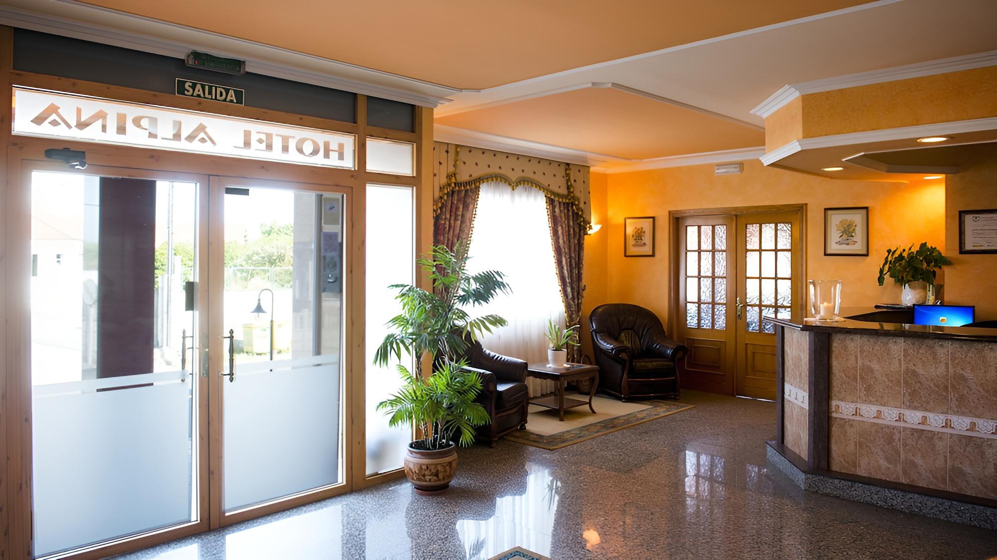 Hotel Alpina