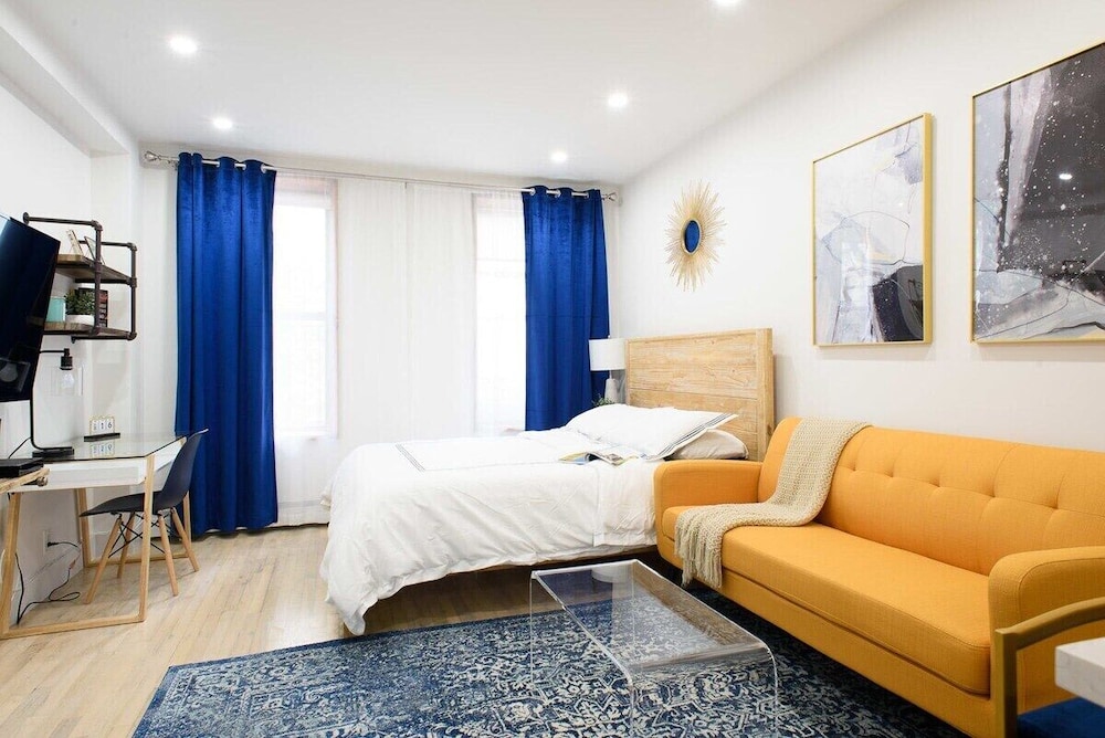1597 New York Apt