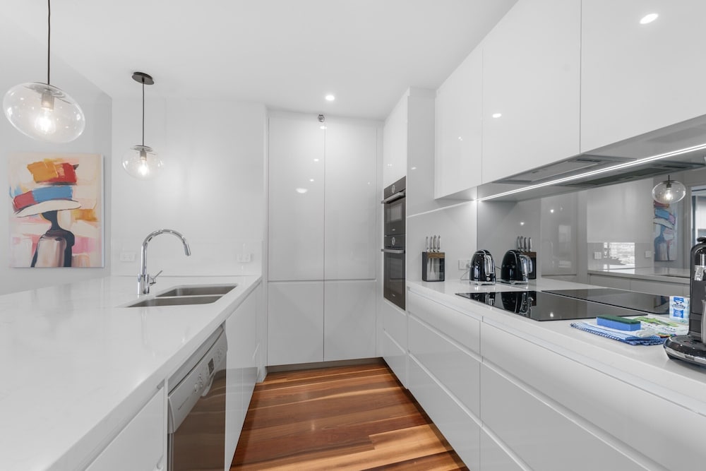 Stylish Brisbane City Stay With Bbq, Pool & Gym