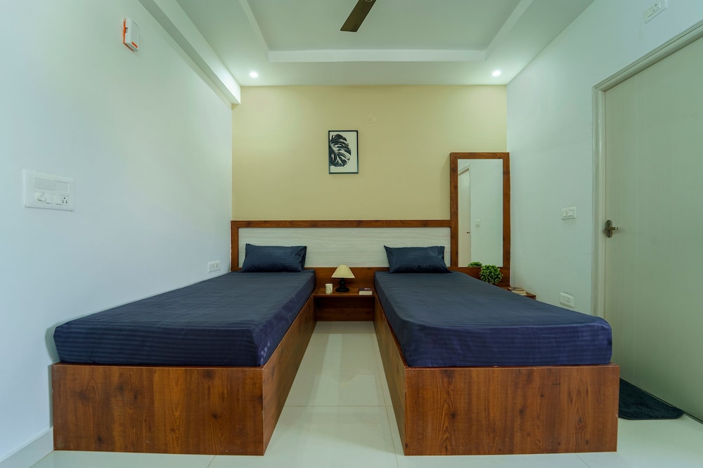 Wandr Taurus - Sarjapur, Vaishnavi Tech Park, Manipal Hospital view 4