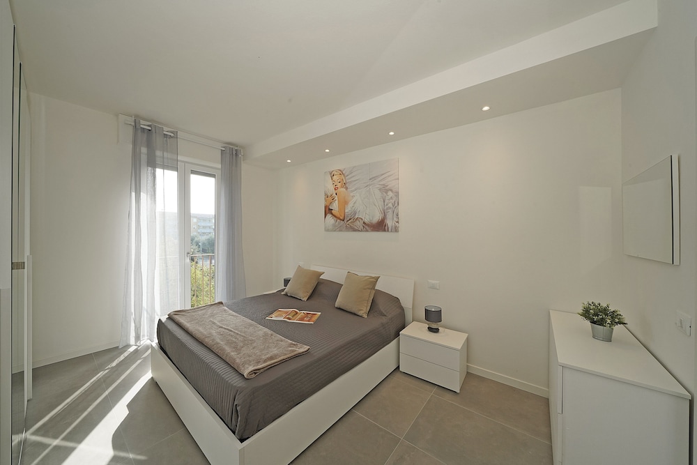 Sunshine Apartment by Wonderful Italy