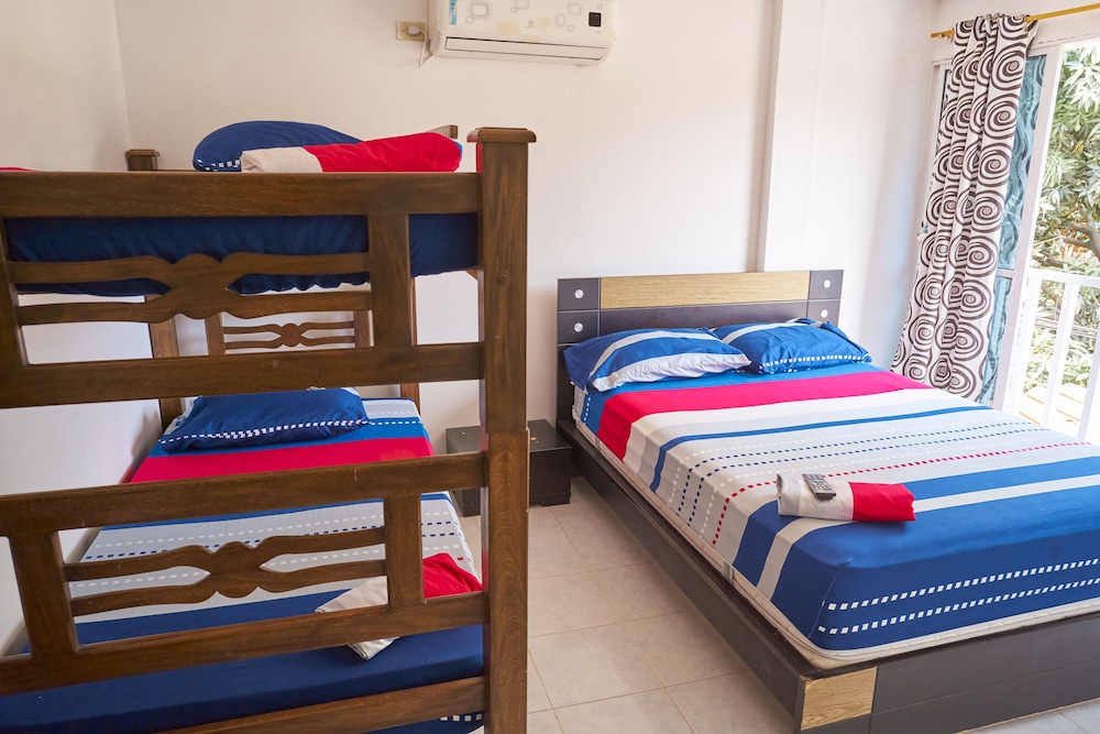 Hostal ISABELLA