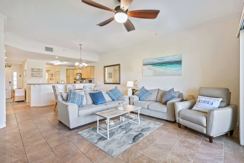 Beachfront Bliss: St. Augustine 2BD Luxury