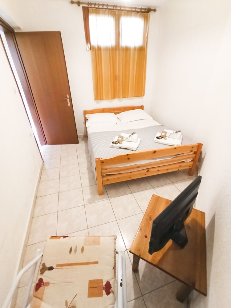 Photo 25