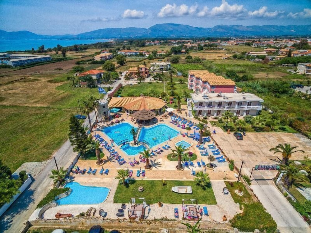 Antonis Apartments
