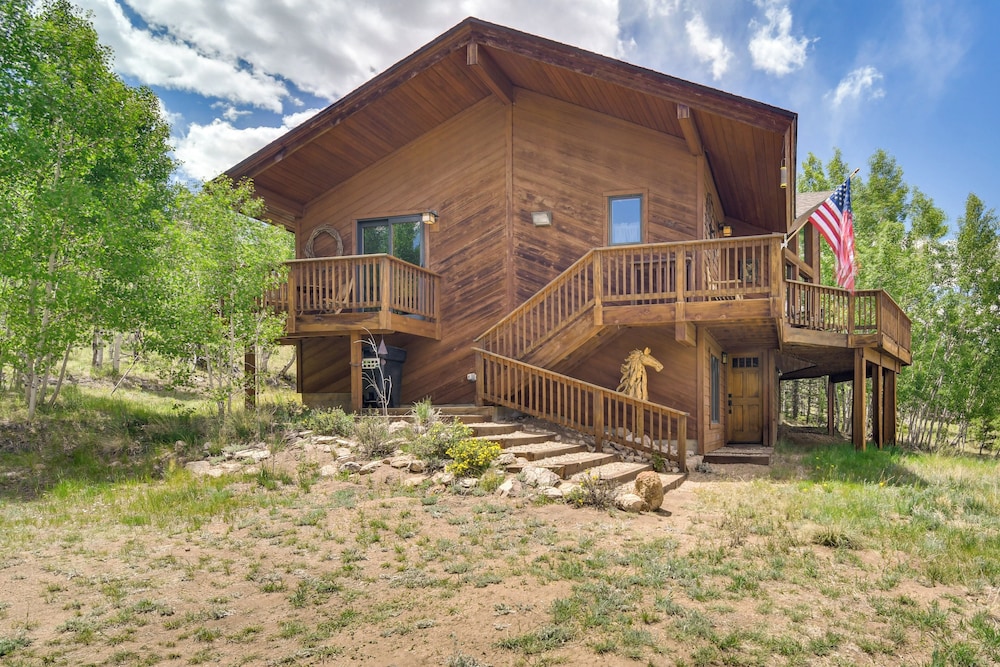 Private 5 Acres w/ Mtn Views: Park County Cabin!