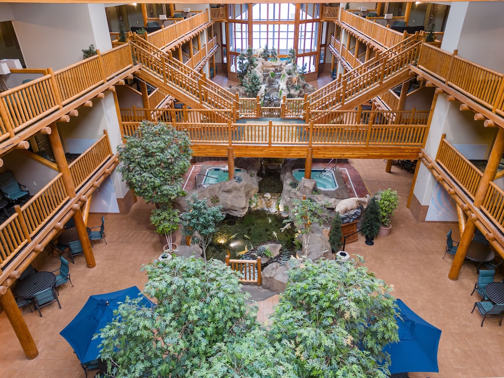 Bozeman Vacations - C'mon Inn Bozeman - Property Image 2