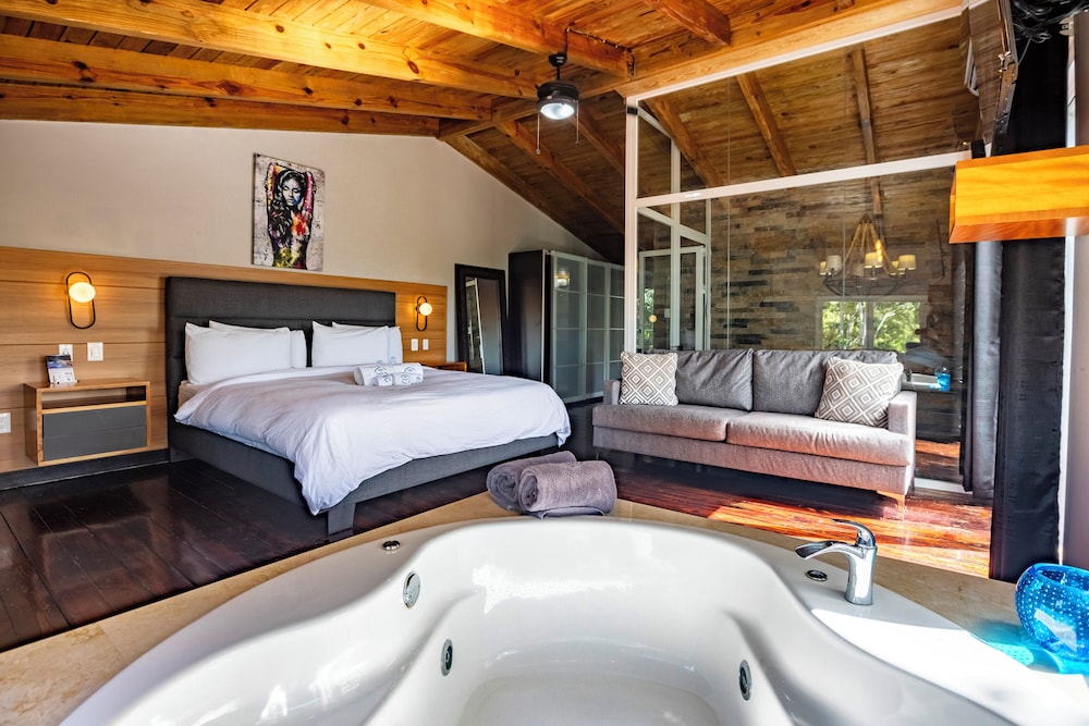 Villa Twelve27 view 2