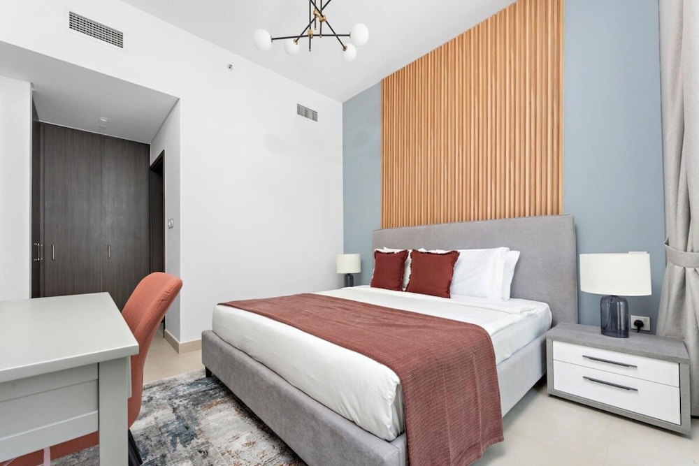 Silkhaus Modern Downtown Heart in High Floor