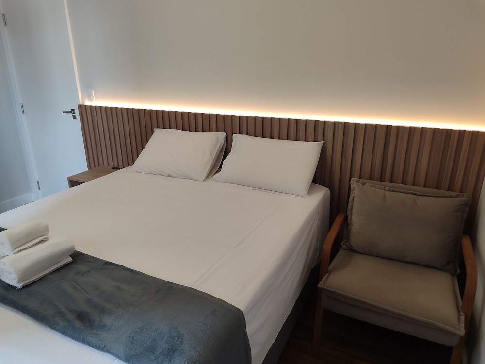 Complete Apartments 700m From the Beach - VNV