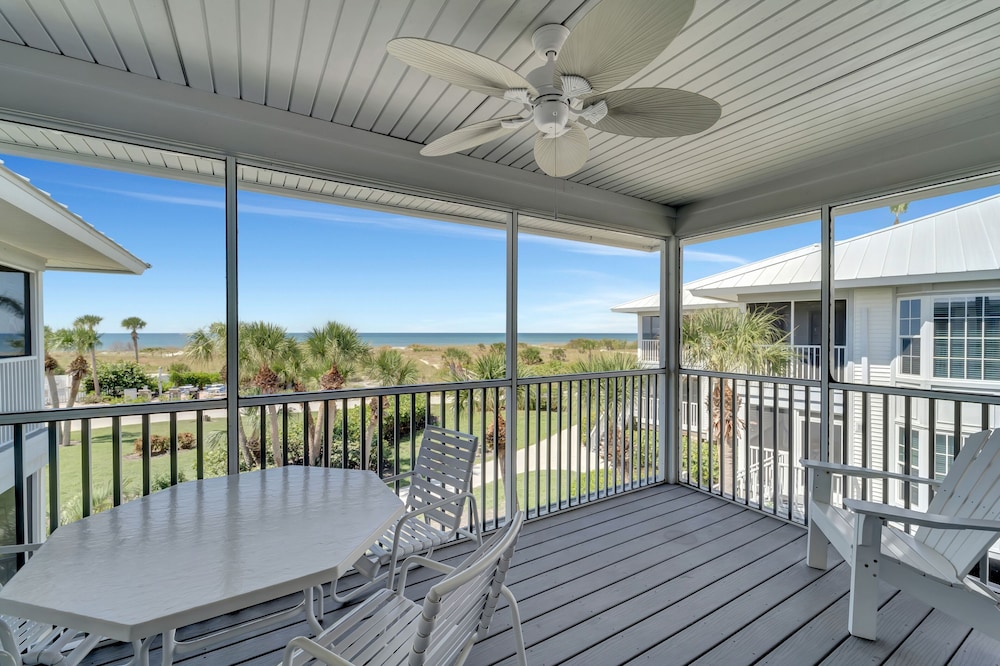 Beach One Bedroom Villa by Redawning