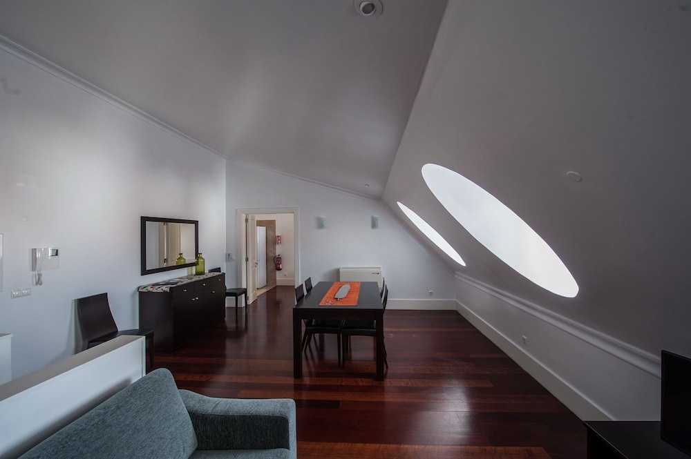 Chiado Apartments