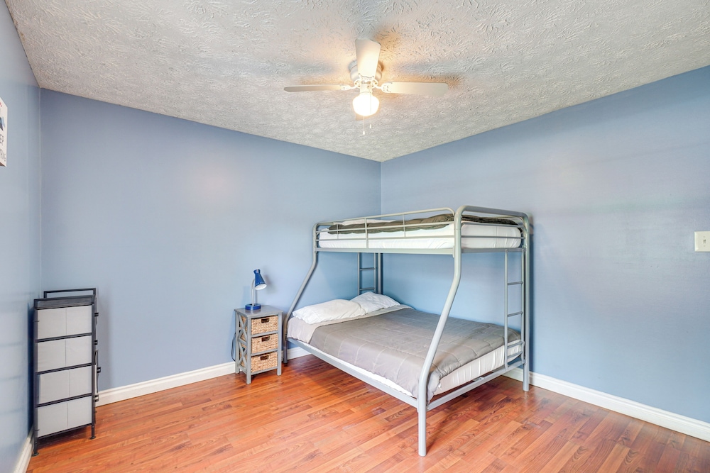 Hike, Fish & Ride: Pet-friendly Huntsville Home