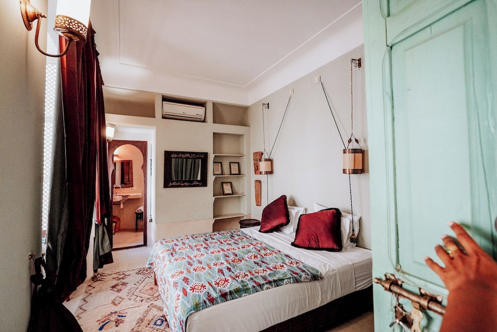 Riad dar ayur