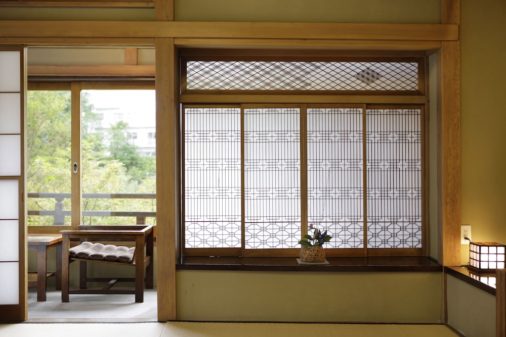 Kusatsu Hotel