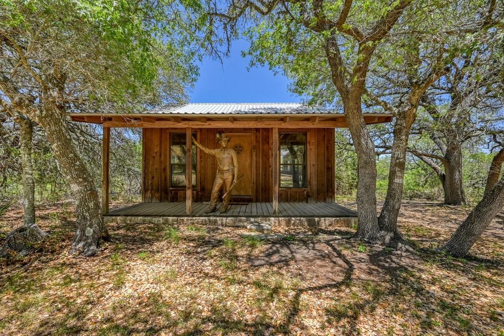 Stunninghome on The Blanco River view 4