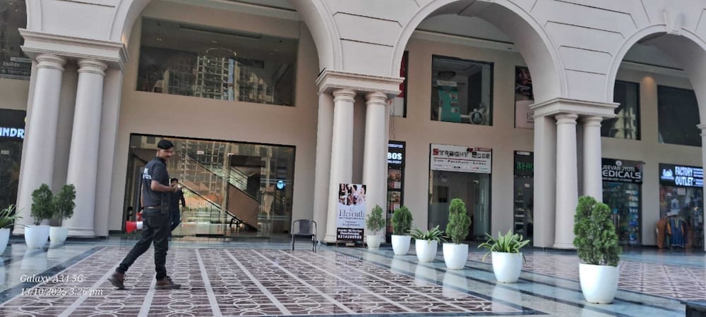 Luxury Rooms In Lucknow