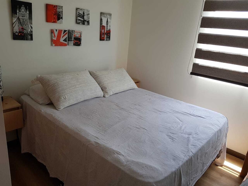 Beautiful apt in the Town