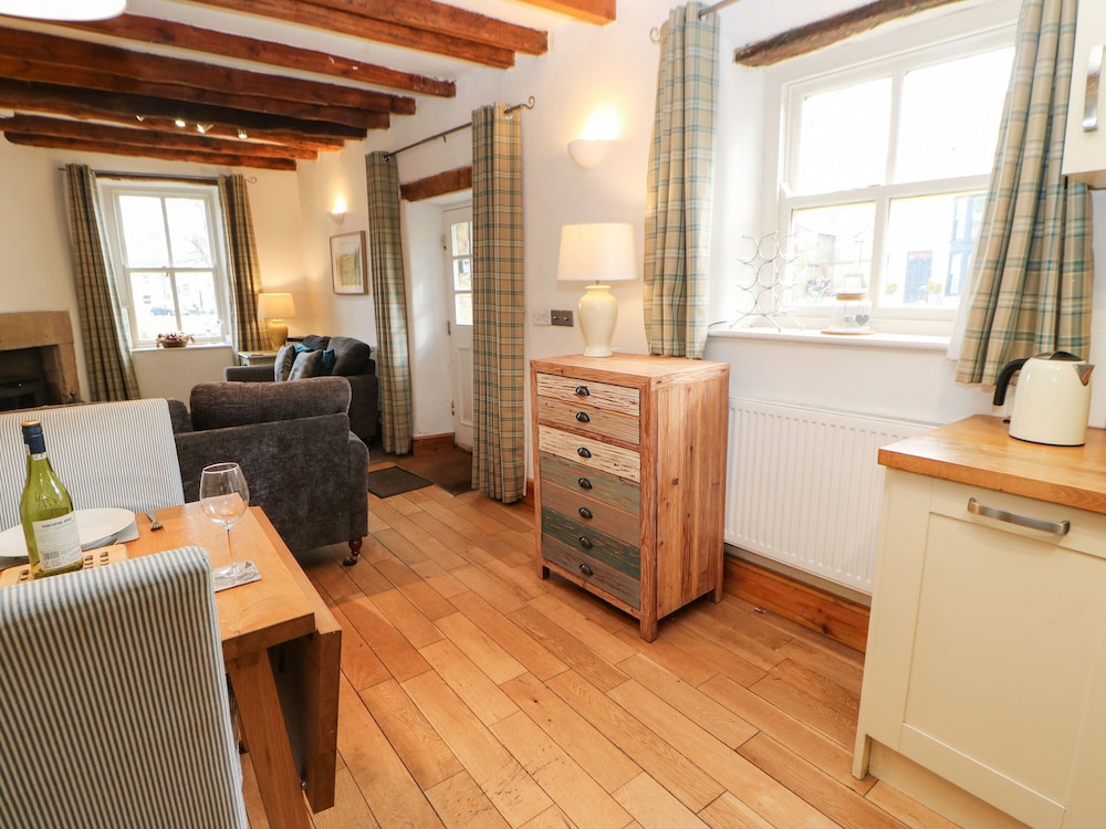 Corner Cottage
